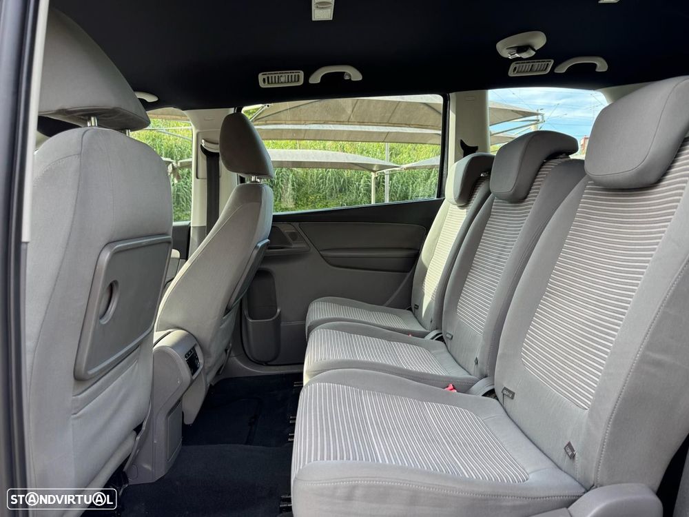 VW Sharan 2.0 TDI Confortline - 19