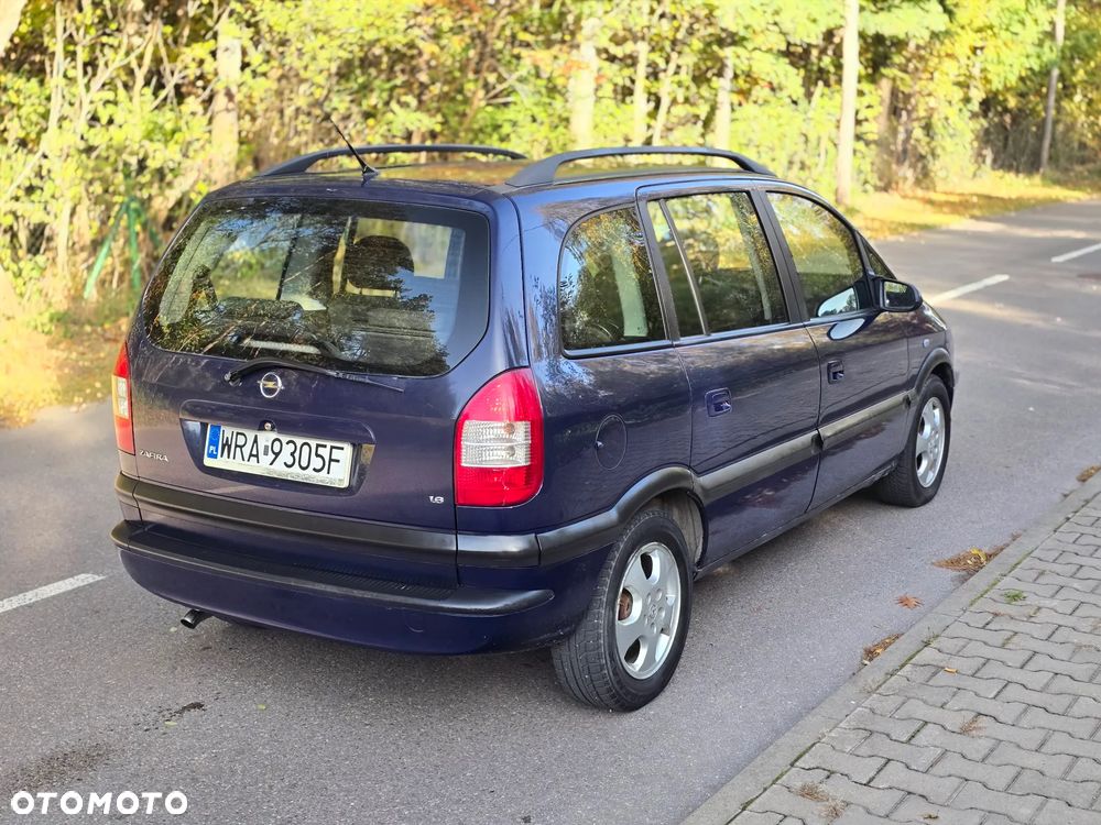 Opel Zafira - 16