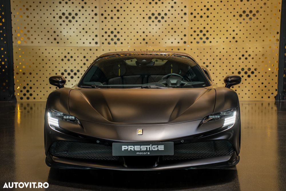 Ferrari SF90 Stradale - 10