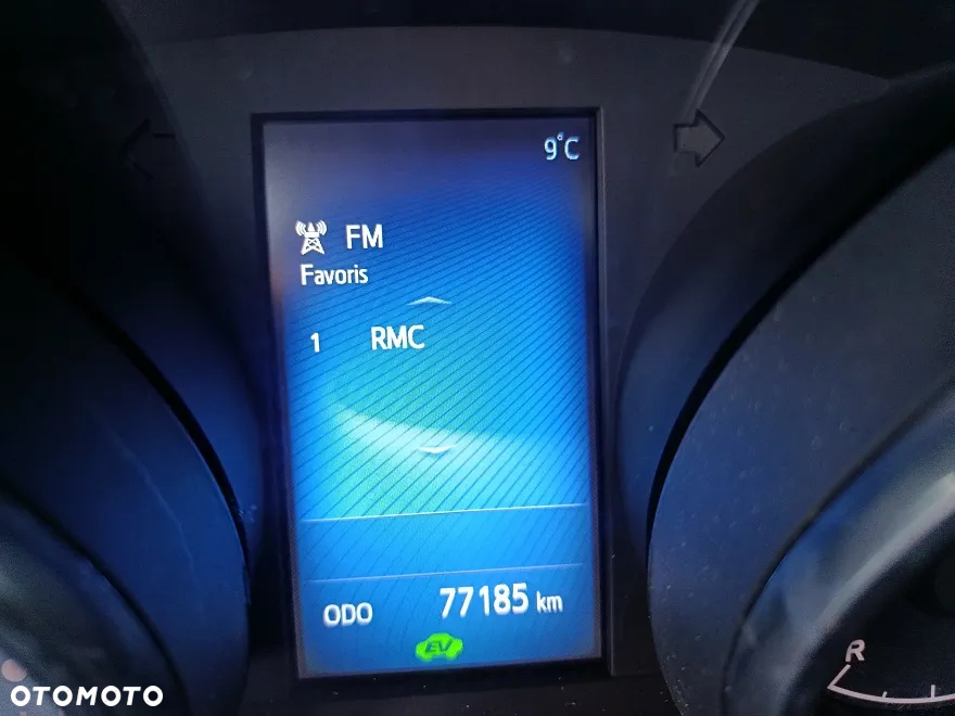 Toyota Auris - 13