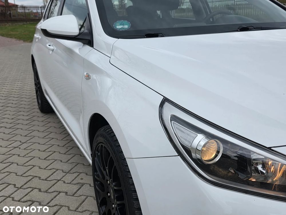 Hyundai i30 1.4 Classic - 11