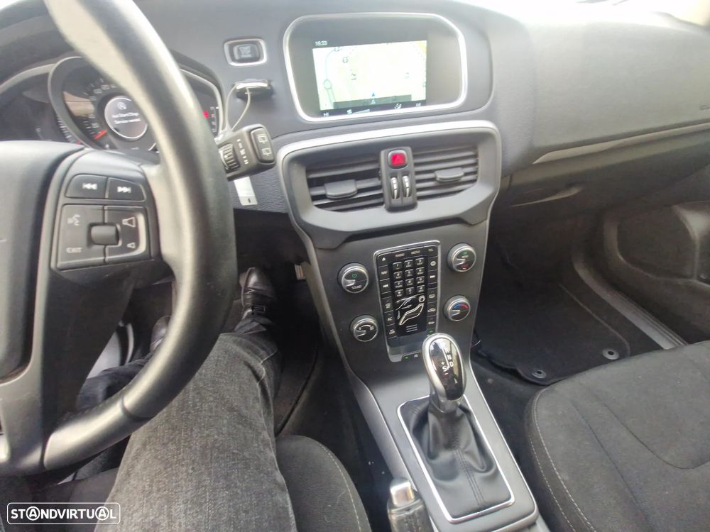 Volvo V40 D2 Geartronic Kinetic - 14