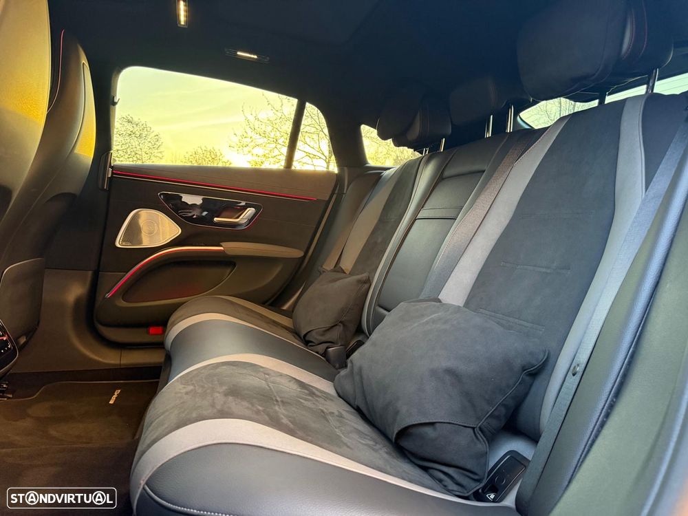 Mercedes-Benz EQS - 7