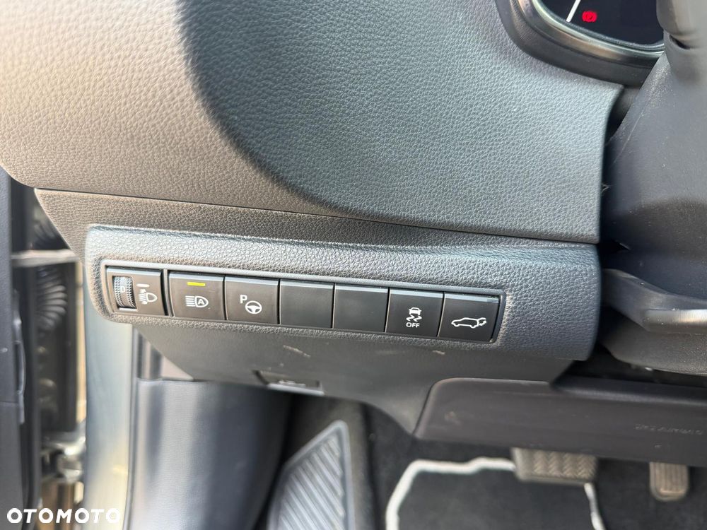 Toyota Corolla 2.0 Hybrid Executive - 16