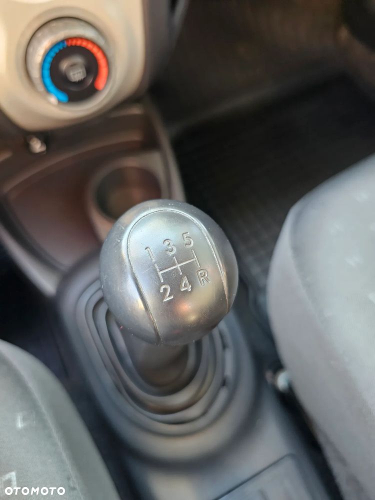 Toyota Yaris - 27
