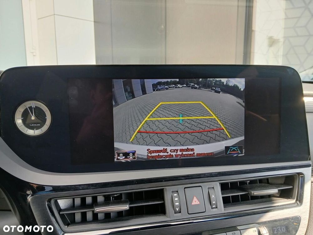 Lexus ES 300h F Sport Edition - 23