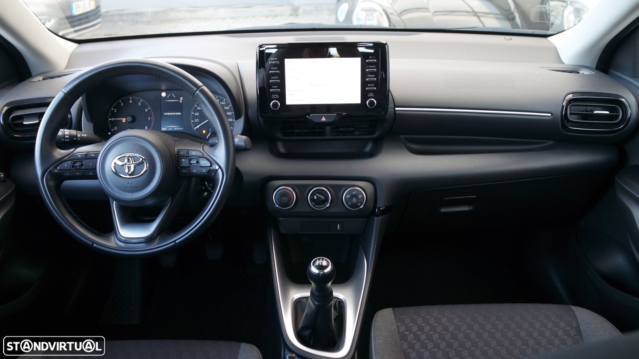 Toyota Yaris 1.0 VVT-i Comfort Plus - 12