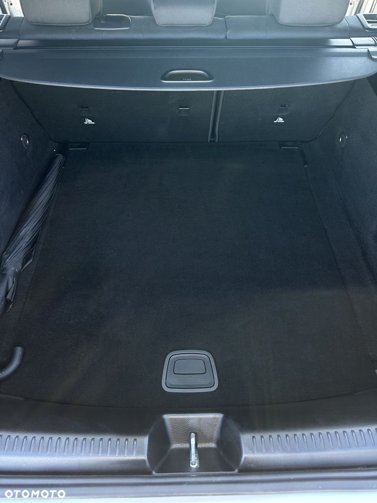 Mercedes-Benz CLA 180 d - 20