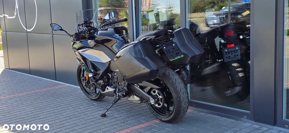 Kawasaki Ninja 1000 SX - 25