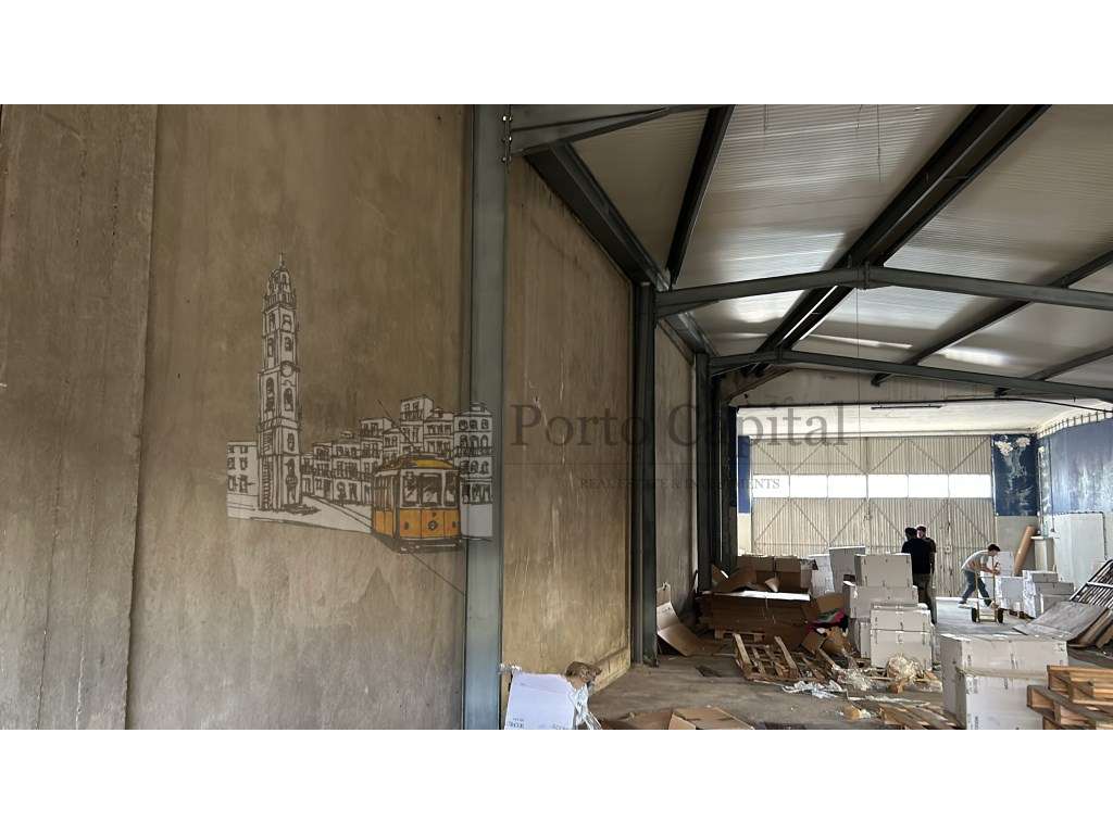 EXCELENTE ARMAZEM PARA ARRENDAMENTO NA ZONA INDUSTRIAL DO PORTO - Grande imagem: 3/24