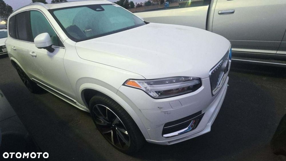 Volvo XC 90 - 16