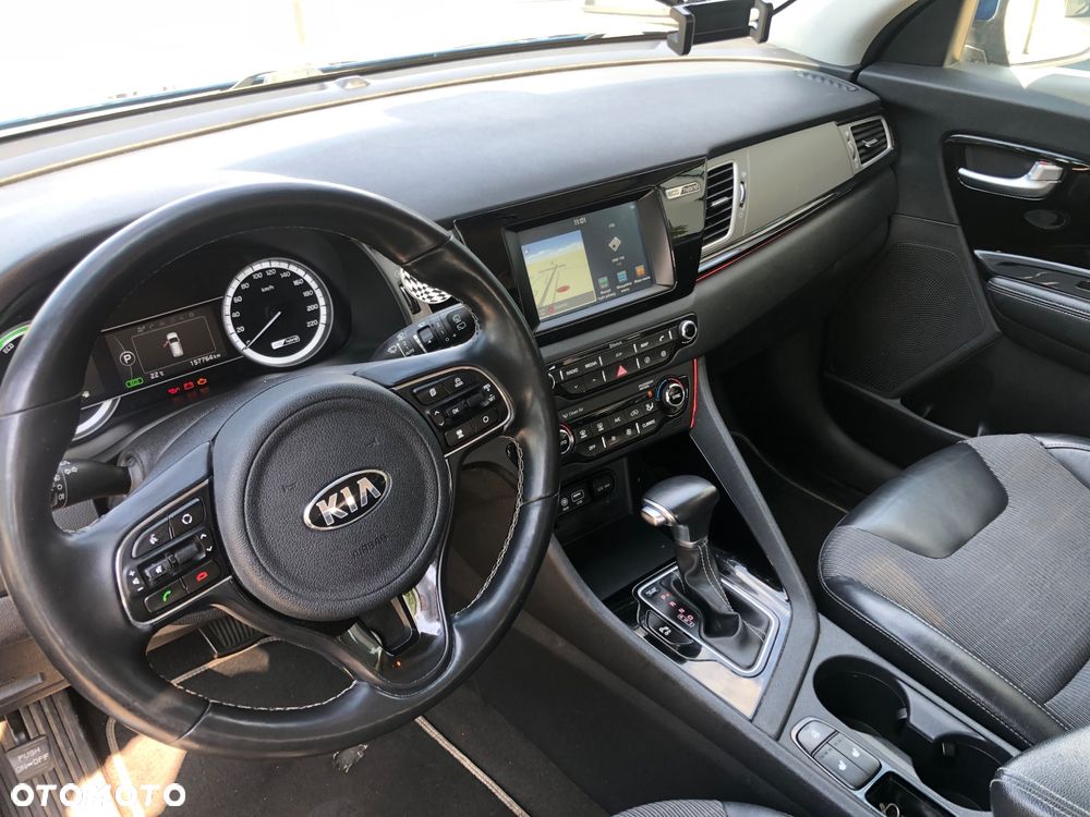 Kia Niro 1.6 GDI Hybrid L Business Line - 12