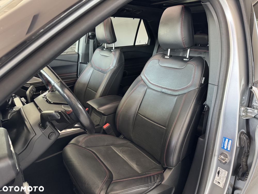Ford Explorer - 22
