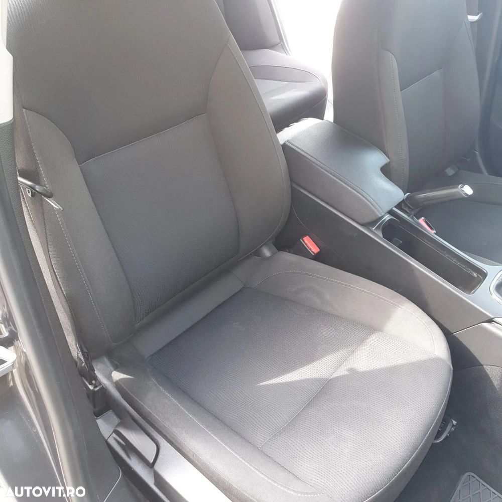 Opel Insignia 1.8 - 19