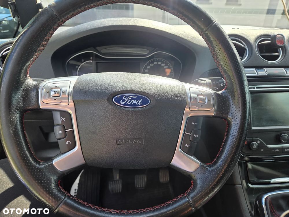 Ford S-Max 2.0 TDCi DPF Titanium - 16
