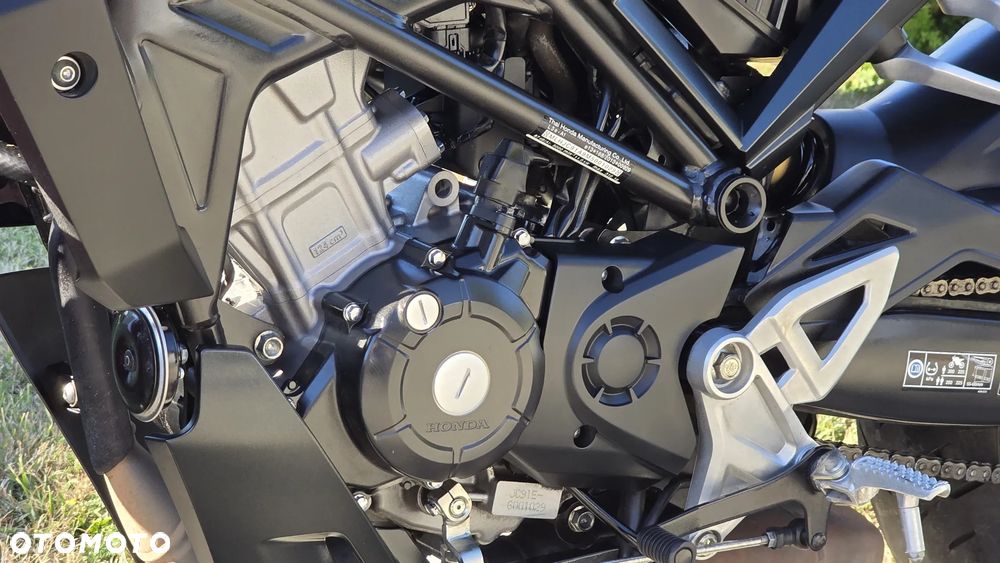Honda CB - 15