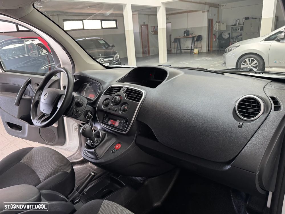 Renault Kangoo 1.5 dci 2L - 18