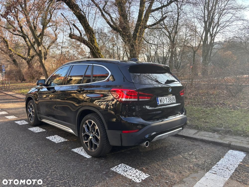 BMW X1 sDrive18i xLine - 10