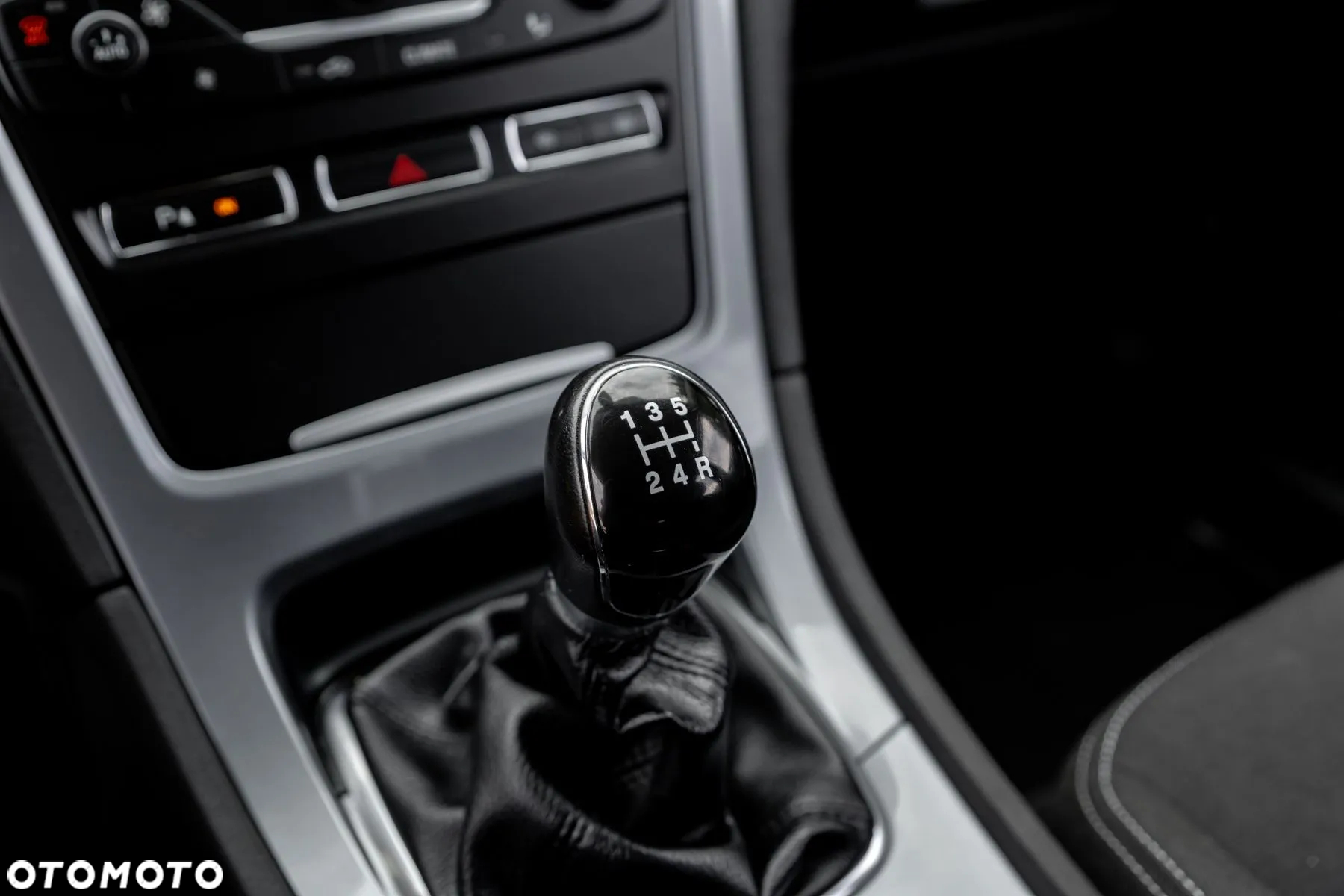 Ford Mondeo 2.0 Sport - 37