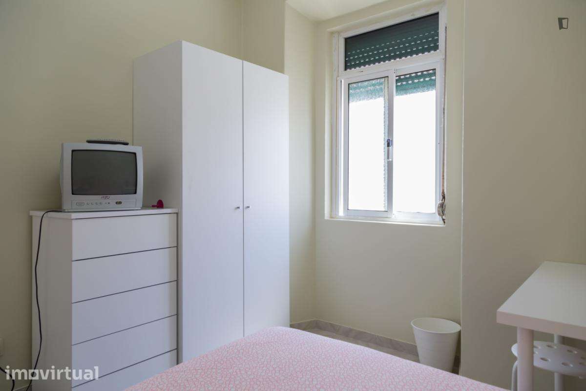 Quarto - localizado em Penha de França Lisbon - Grande imagem: 3/11