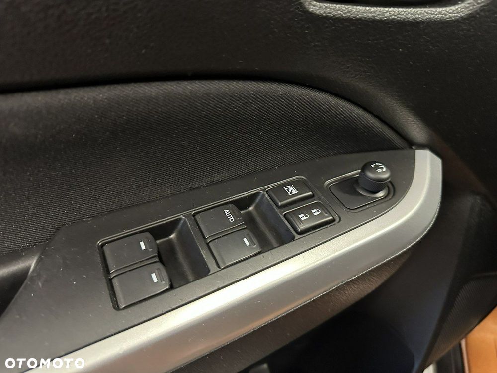 Suzuki Vitara - 14