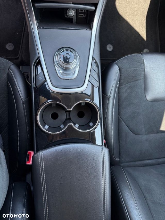 Ford S-Max - 22