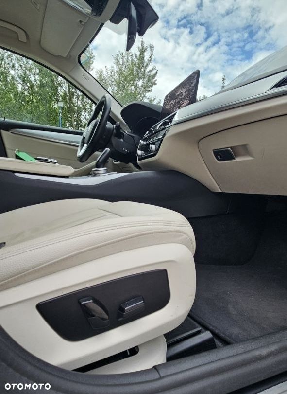 BMW Seria 5 520d mHEV Luxury Line - 9