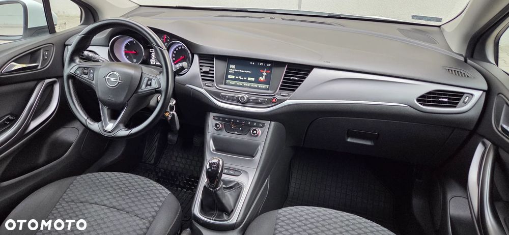 Opel Astra 1.6 CDTI Essentia - 22