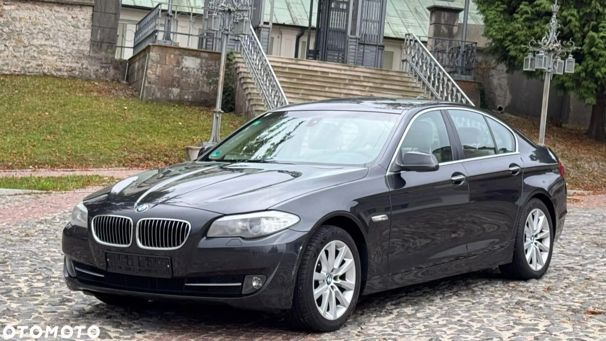 BMW Seria 5 523i Touring - 8