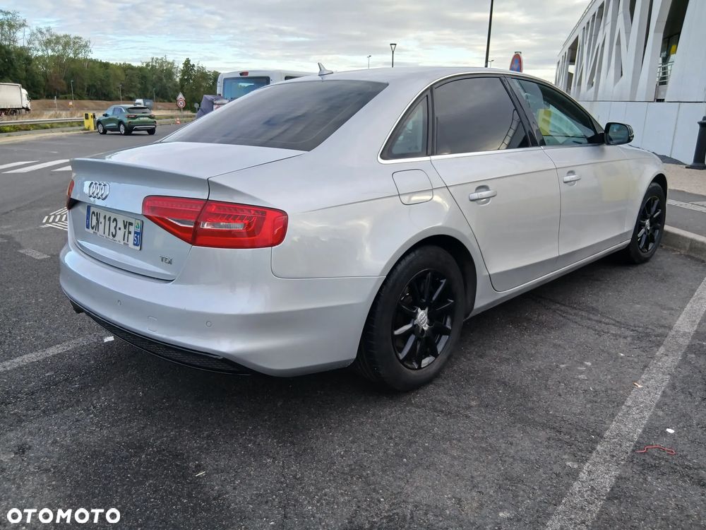 Audi A4 Limousine 2.0 TDI Limited Edition Multitr - 6
