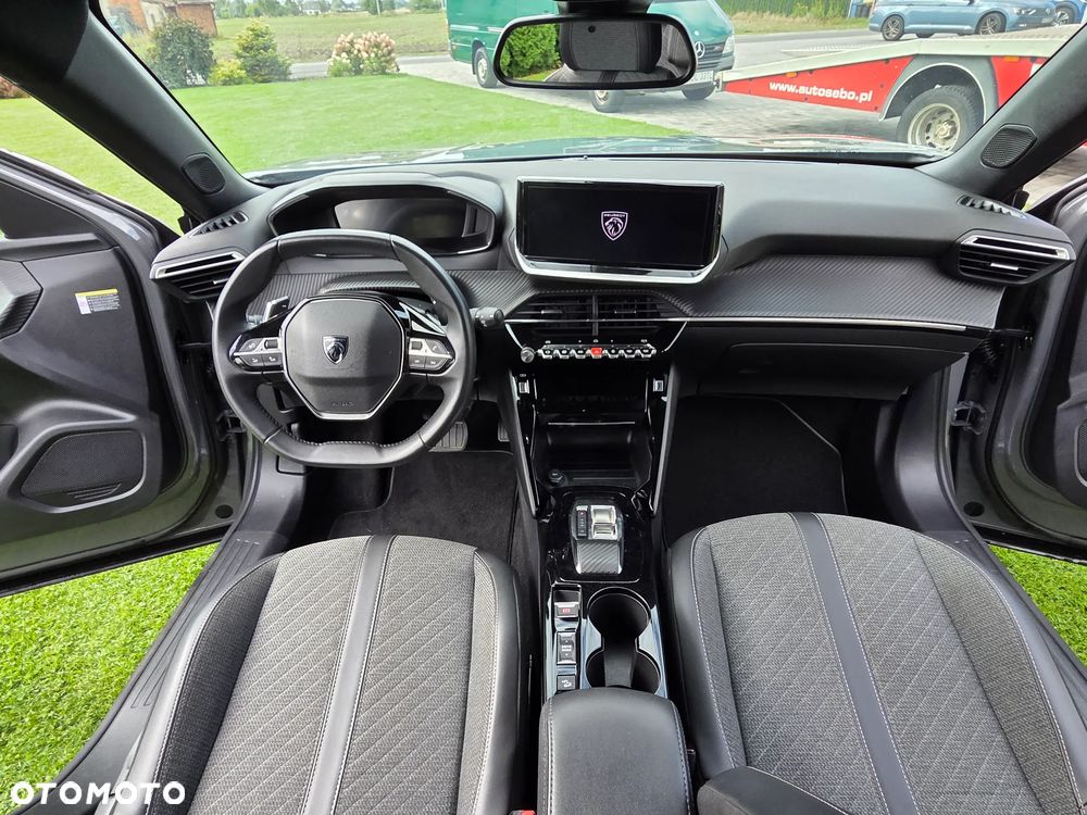 Peugeot 2008 PureTech 130 EAT8 Allure - 20