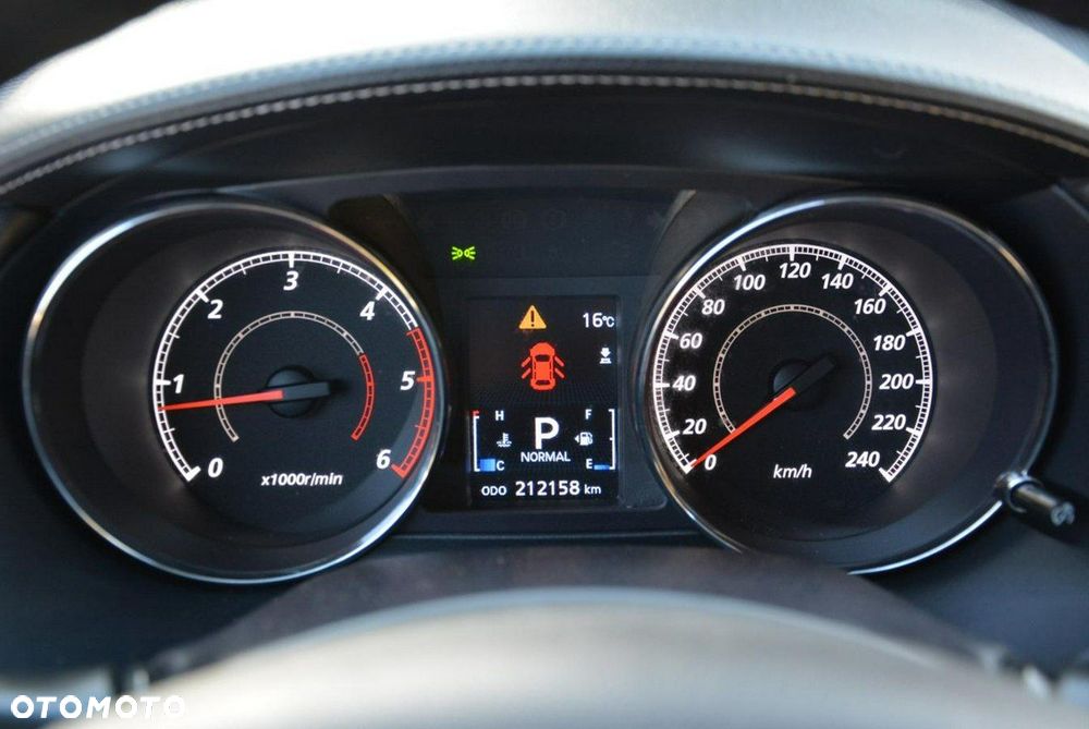 Citroën C-Crosser 2.2 HDi Exclusive DCS - 26