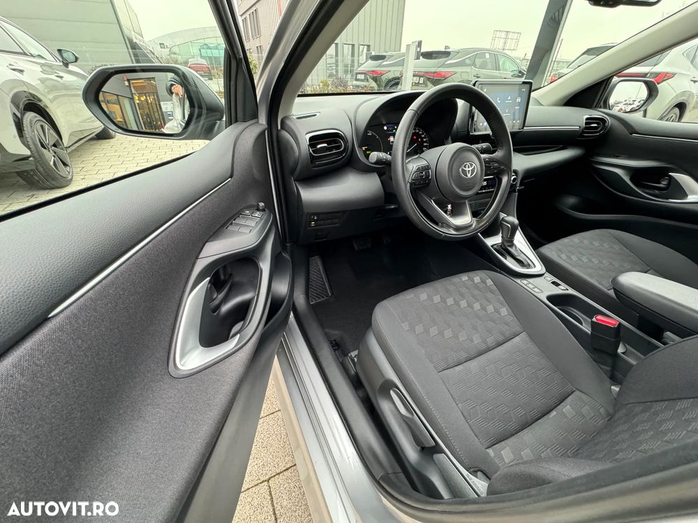 Toyota Yaris - 21