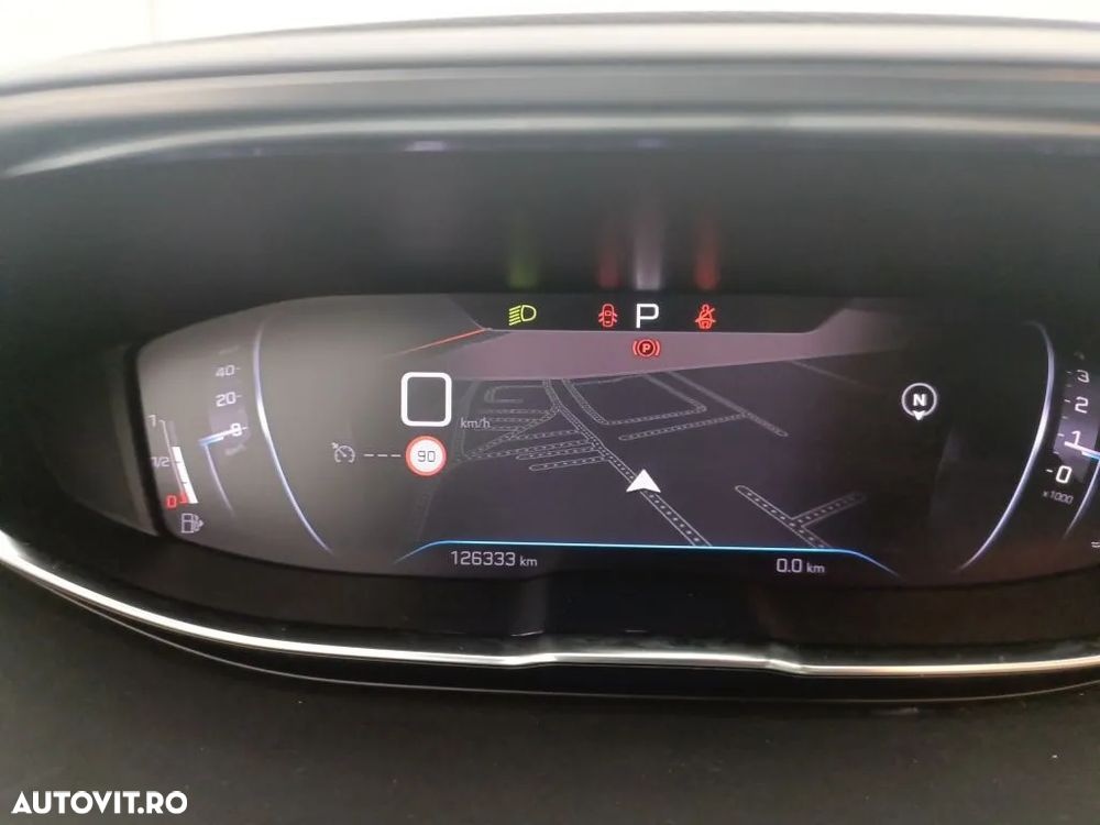 Peugeot 3008 BlueHDi 130 Stop & Start EAT8 Roadtrip - 8