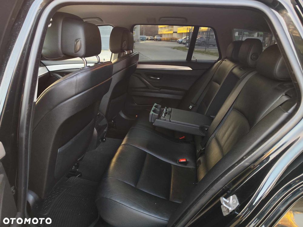 BMW Seria 5 520d BluePerformance - 15