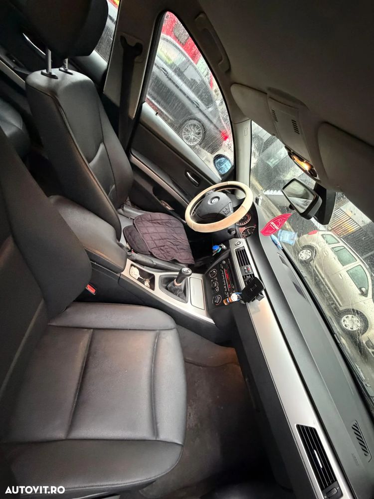 BMW Seria 3 318d - 1