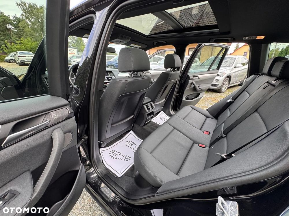 BMW X3 xDrive28i Sport-Aut xLine - 31