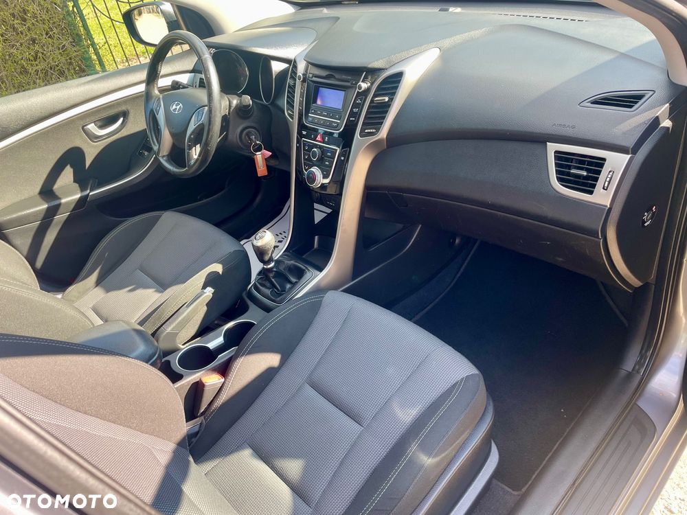 Hyundai i30 1.6 CRDi Comfort - 13