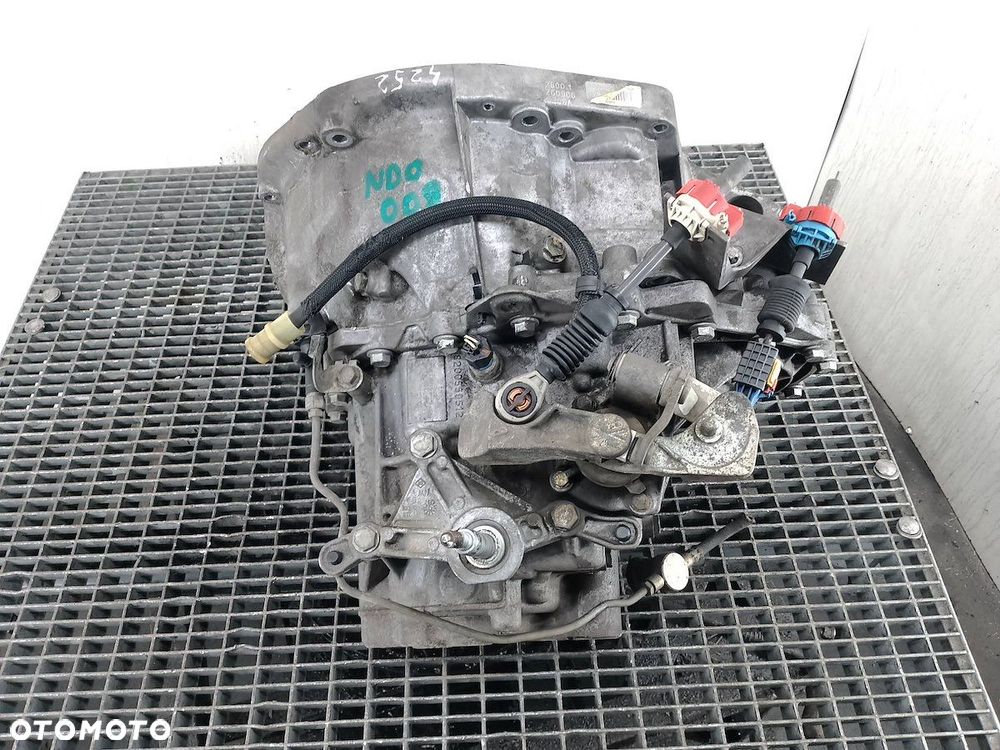 SKRZYNIA BIEGÓW MANUALNA 6 RENAULT MEGANE II FL ND0008 1.9 DCI - 3