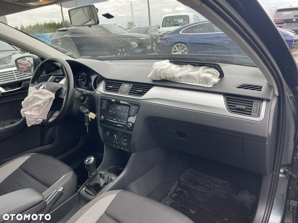 Skoda RAPID Spb 1.0 TSI Ambition - 9