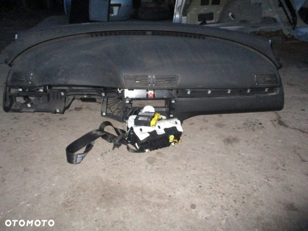 Deska pasy poduszki sensor VW Passat B6