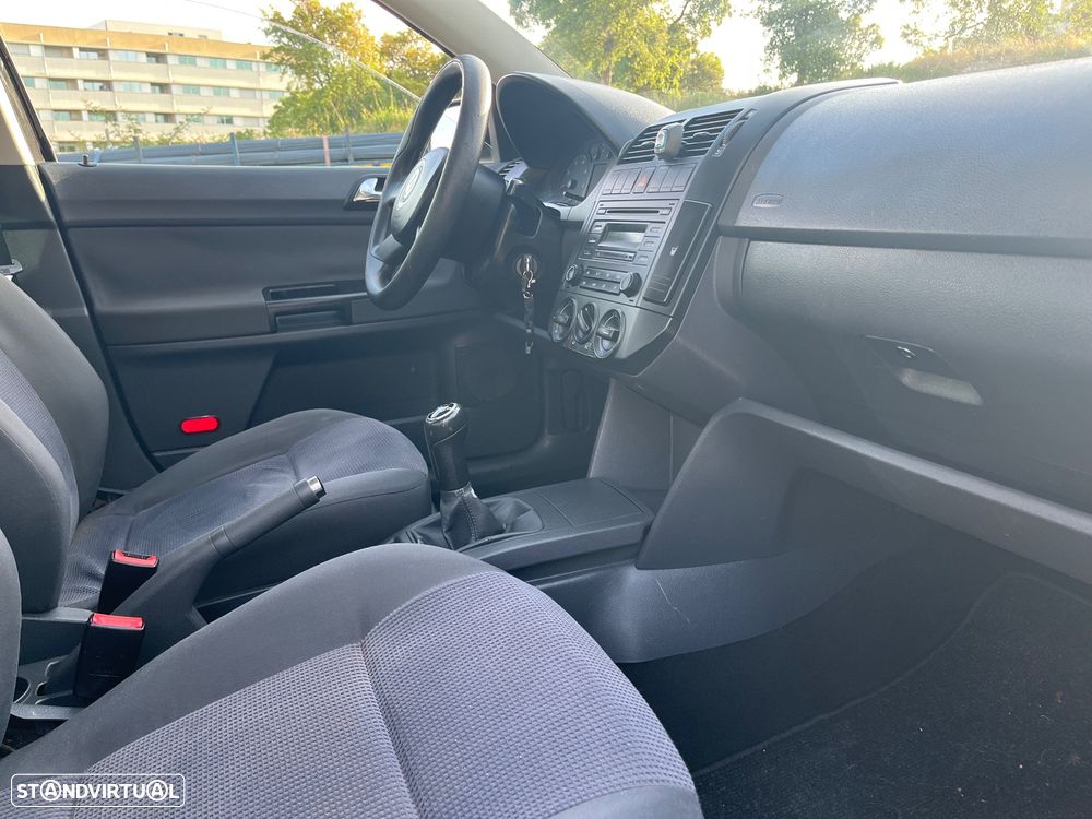 VW Polo 1.4 Comfortline - 26