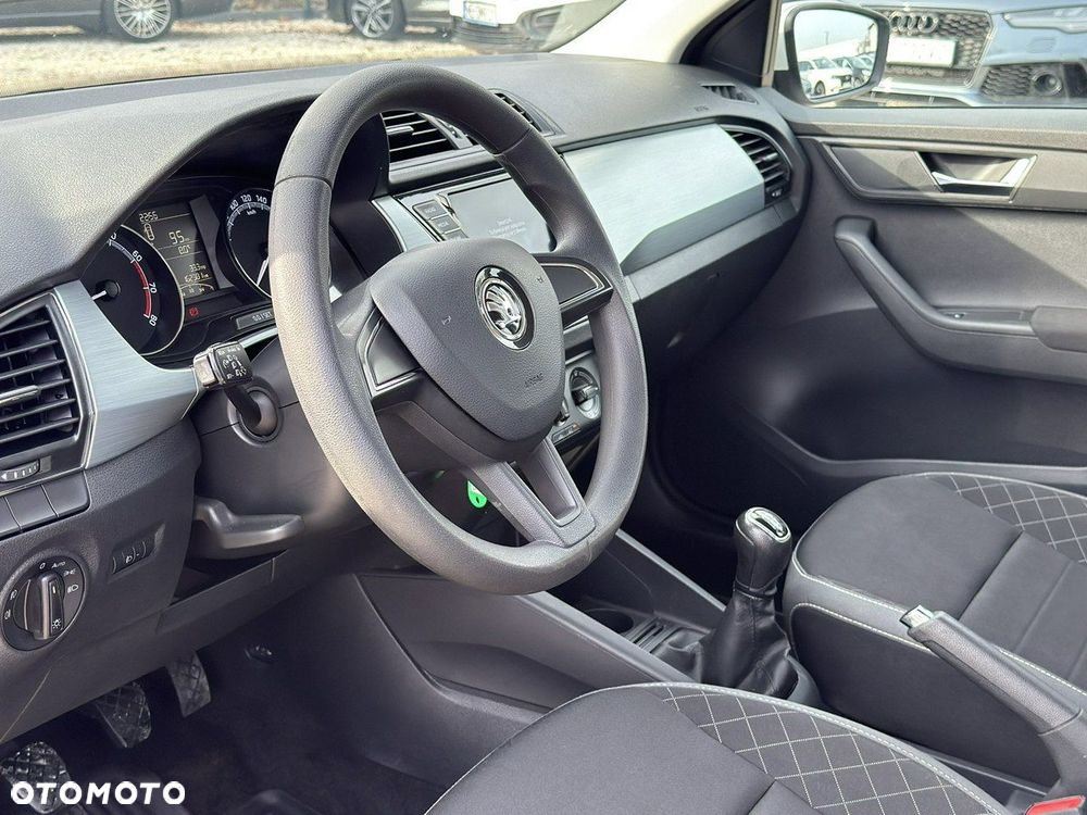 Skoda Fabia - 8