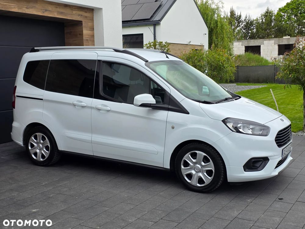 Ford Tourneo Courier 1.5 TDCi Titanium - 13