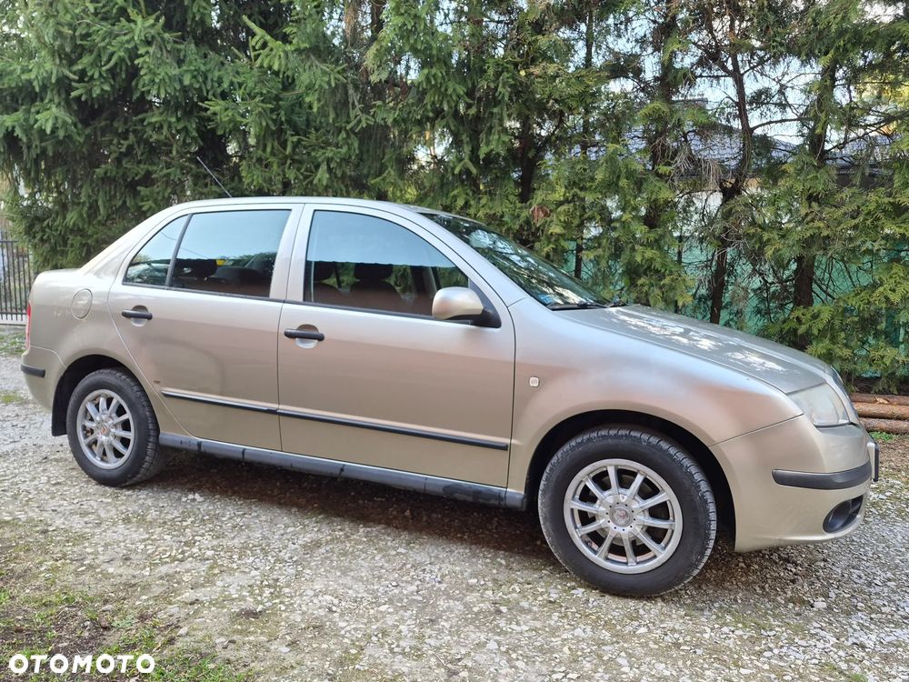 Skoda Fabia 1.4 16V Ambiente - 2