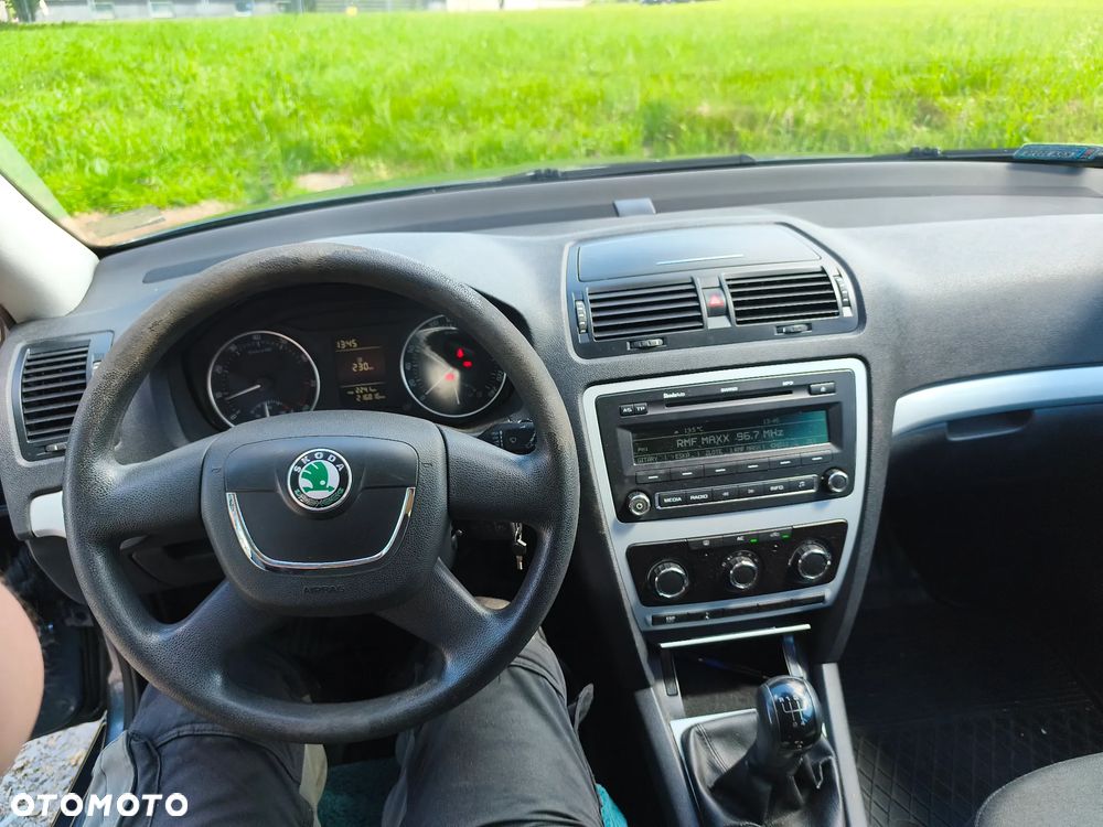 Skoda Octavia 1.4 Ambiente - 6