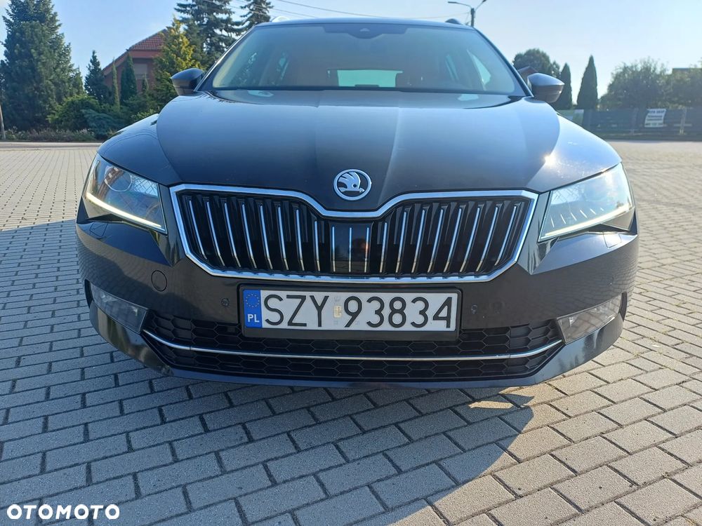 Skoda Superb 2.0 TDI 4x4 L&K DSG - 11