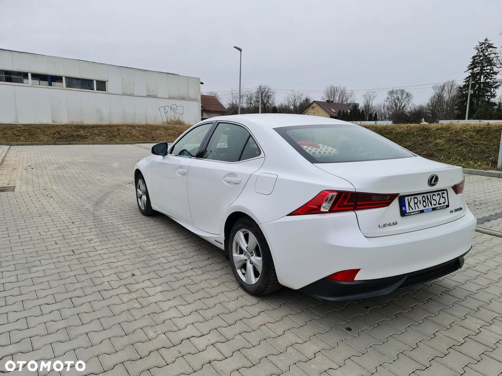 Lexus IS 300h Elegance - 5