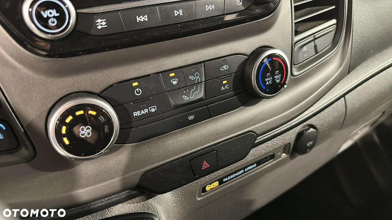 Ford Transit Custom - 19