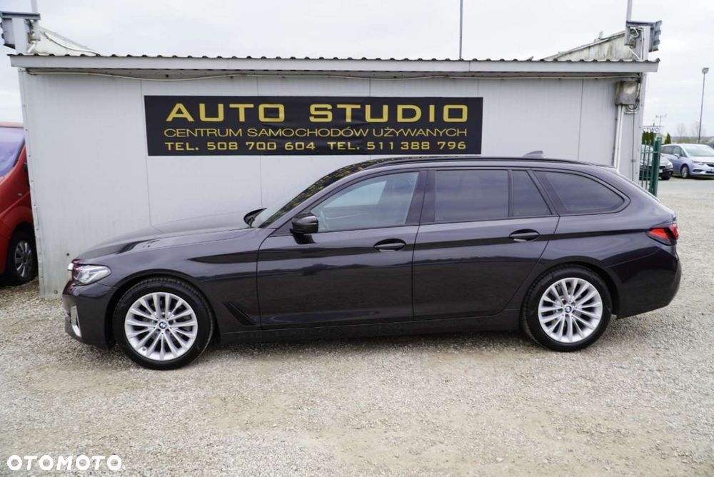 BMW Seria 5 520d Luxury Line sport - 37
